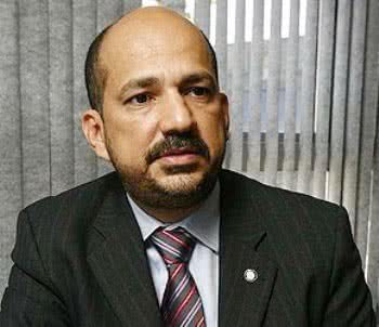 Imagem Eunápolis: TCM multa José Robério Oliveira em R$ 10 mil 