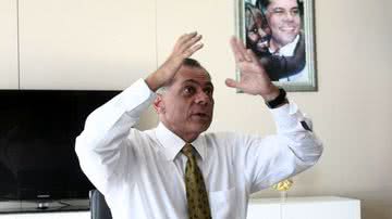 Imagem Parece mentira mas não é: João Henrique recebe homenagem na Bahia