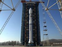 Imagem Brasil e China devem lançar novo satélite em 2014, diz ministro