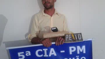 Imagem Jequié: traficante é flagrado com 1kg de maconha em casa