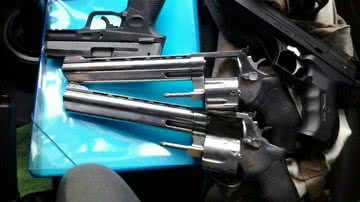 Imagem Megaoperação prende doze suspeitos em boca de fumo de Itapuã