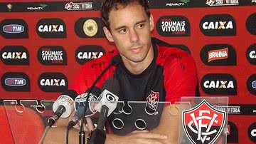Imagem Depois de erro infantil no BAVI, Defendi é barrado pela direção do Vitória