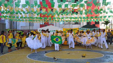 Imagem Lauro de Freitas realiza Festival Junino integrando alunos e familiares