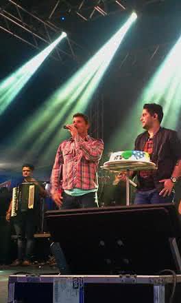 Imagem Jorge &amp; Mateus emocionam fãs no Forró do Sfrega