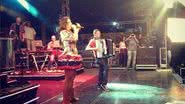 Imagem Ivete Sangalo se apresenta no Sfrega e lembra do pai