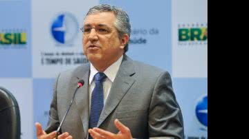 Imagem SUS irá vacinar meninas de 10 e 11 anos contra HPV 