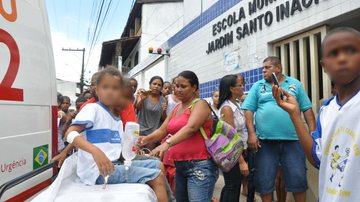 Imagem  Alunos internados após sopa estragada recebem alta