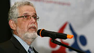 Imagem Solla anuncia contratações e assegura tapar buraco da prefeitura
