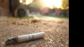 Imagem Projeto prevê multa para quem jogar bituca de cigarro nas ruas