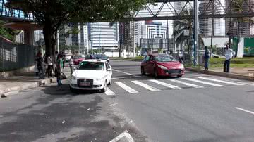Imagem Transalvador diz que faixa na Av. Tancredo Neves deixará de existir