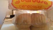 Imagem Cliente compra pãezinhos no GBarbosa e leva "barata de brinde"