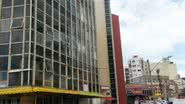 Imagem Barra Center cobra estacionamento e pau come no shopping