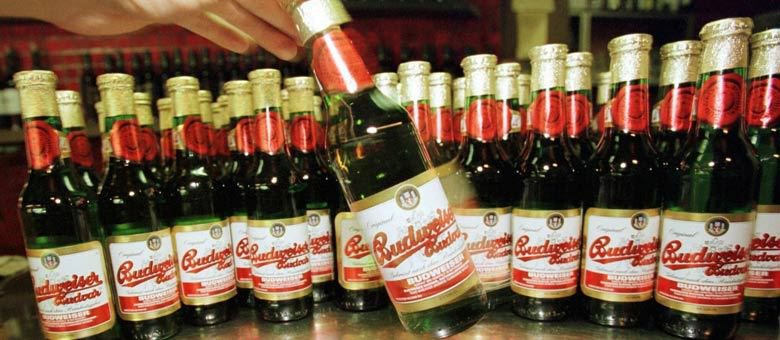 Imagem Budweiser aguada irrita consumidores americanos