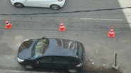 Imagem Você Repórter: leitor flagra carros estacionados em ciclovia na Pituba