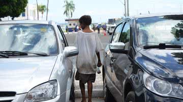 Imagem Moradores de rua tiram a paz de comerciantes em Periperi