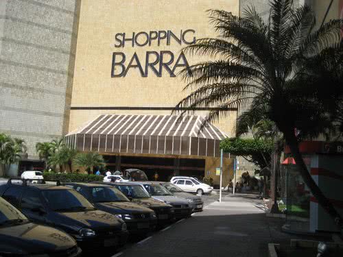 Imagem Rodoviários encerram às 18h, mas shoppings funcionam até às 22h