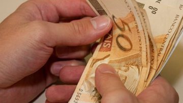 Imagem Aumento de salário mínimo gera impacto de R$ 234 mi em prefeituras