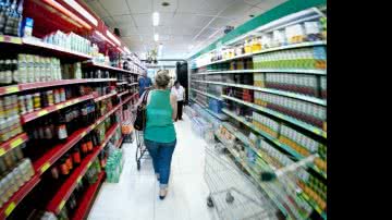 Imagem Alta do dólar eleva custo dos alimentos no Brasil em outubro