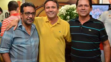 Imagem Artistas e convidados prestigiam lançamento de loja da Vaquejada