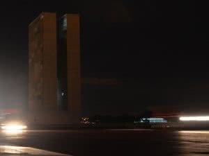 Imagem Hora do Planeta faz 7 mil cidades apagarem as luzes no mundo todo
