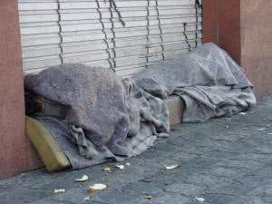 Imagem Prefeitura de Salvador quer desestimular a doação de esmolas a moradores de rua