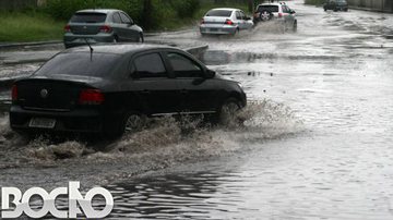 Imagem Chuva complica trânsito em Salvador nesta terça