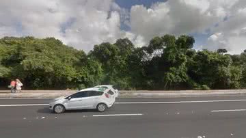 Imagem  Após embargo, obra da prefeitura é liberada na Paralela