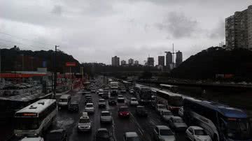 Imagem Mau cheiro invade vários bairros de Salvador e deixam moradores assustados