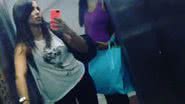 Imagem Vídeo: Alinne Rosa se distrai fazendo compras e fica “presa” em shopping