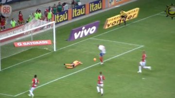 Imagem Veja o gol que deu o triunfo ao Bahia sobre a Portuguesa