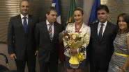 Imagem Claudia Leitte recebe Medalha ao Mérito do Ministério Público