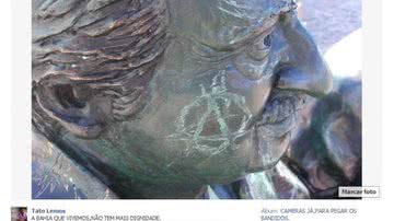 Imagem Estátua de Jorge Amado sofre depredações após três dias de inauguração