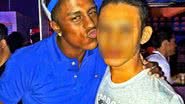 Imagem Jogador do Bahia cai na noitada e 'dá beijinho' em um fã na Ribeira