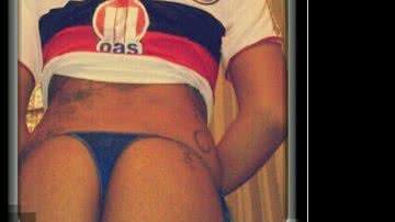 Imagem "Musa" transex do Bahia volta a causar nas redes sociais