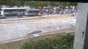 Imagem Manhã de protestos, acidentes e engarrafamentos em Salvador
