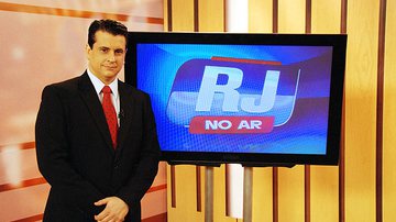 Imagem Telejornal da Record divide liderança com Globo e preocupa concorrente