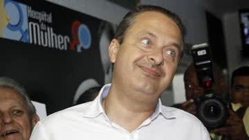 Imagem Campos diz que não pode impor aliança com o PSDB em Minas Gerais