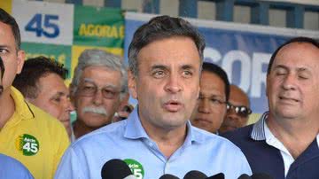 Imagem Aécio em Salvador: tucano agradece apoio de Eliana e faz convite para mudança