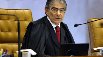 Imagem Ayres Britto quer julgamento do mensalão em junho ou agosto