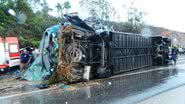 Imagem Ônibus de turismo vira e deixa um morto em Itapebi