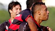 Imagem Vitória vence ASA e fica mais próximo da elite