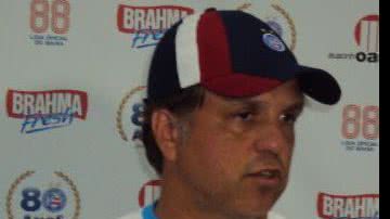 Imagem Depois de vexame, técnico do Bahia pode ser demitido 