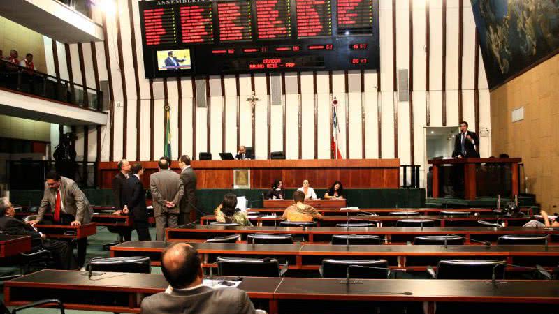 Imagem Mesmo após recesso de 30 dias, deputados faltam 1ª sessão