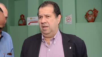 Imagem “Só se condena com provas”, diz Carlos Lupi sobre Mensalão