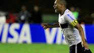Imagem Depois da eliminação, Titi reclama dos árbitros contra o Grêmio