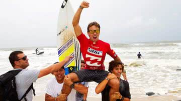 Imagem Brasileiro vence mundial júnior de surfe