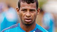 Imagem Cruzeiro apresenta oficialmente Bruninho, ex-Bahia de Feira
