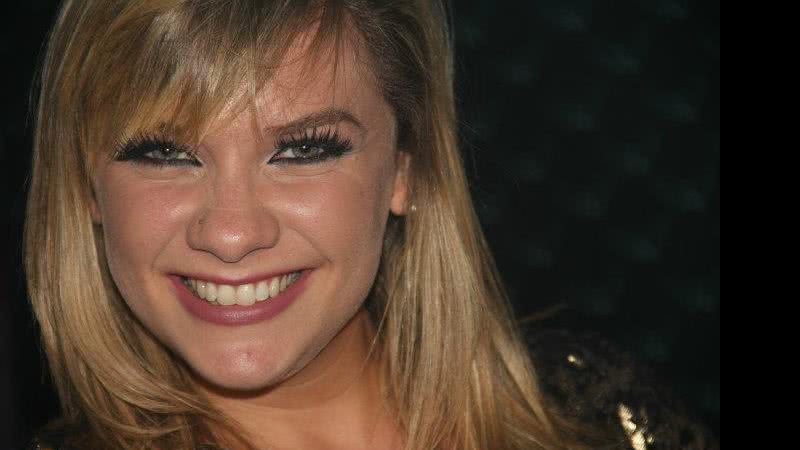 Imagem Após descobrir traição, Nicole termina com jogador por telefone