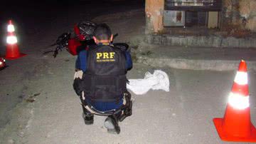 Imagem Motociclista morre após bater veículo em uma loja