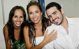 Imagem Daniela Mercury adota uma menina de 2 anos